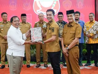 Pemkab Konut Serahkan Laporan LKPD 2025 ke BPK di Kendari