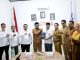 Nilai Tertinggi Kepatuhan Pelayanan Publik di Sultra, Bupati Bombana : Jangan Cepat Berpuas Diri